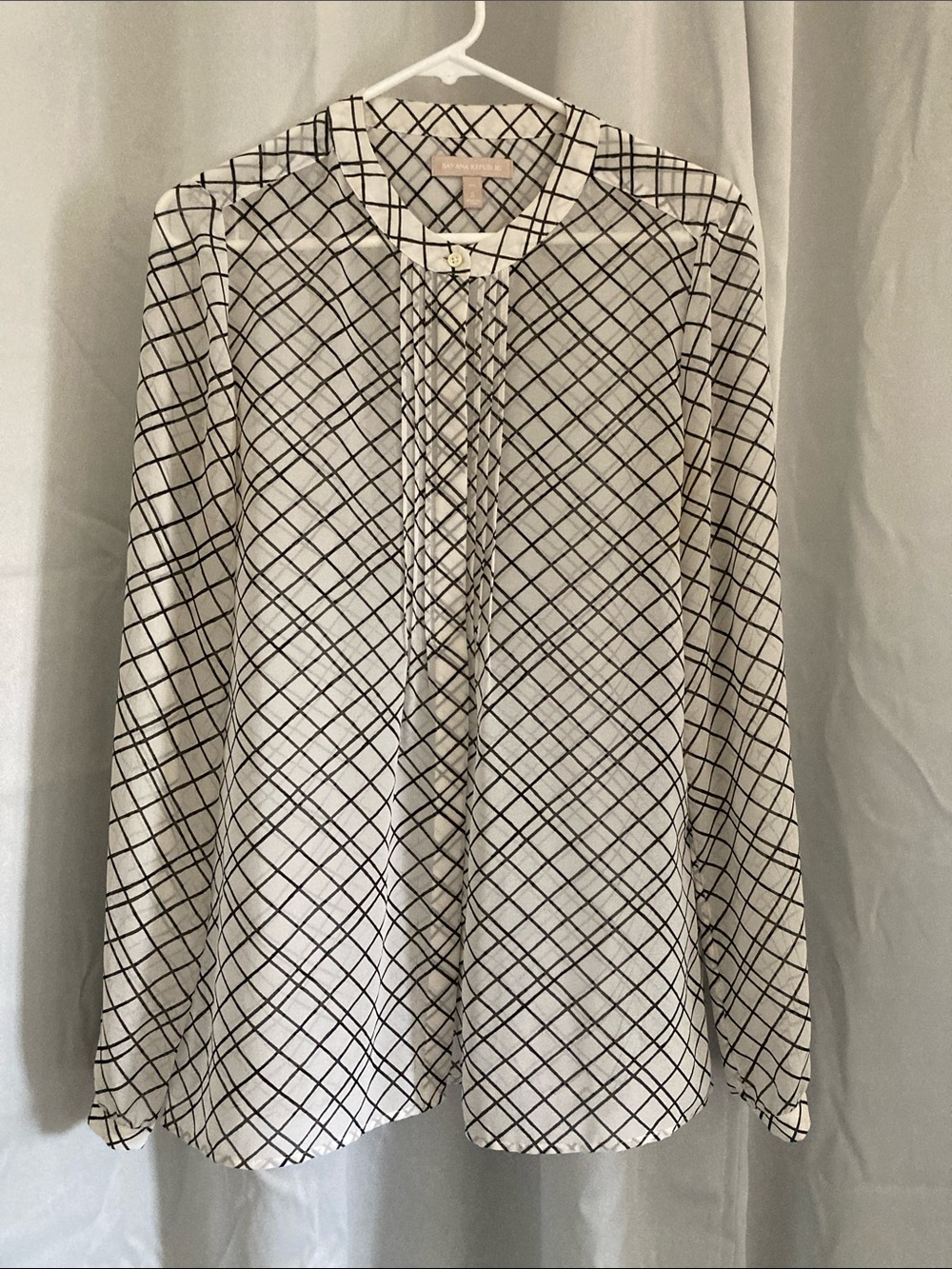 Banana Republic Long Sleeve Blouse